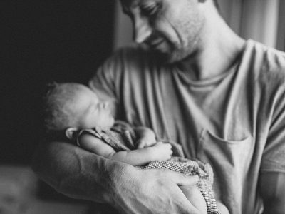 Homestory - Neugeborenenshooting mit Laila